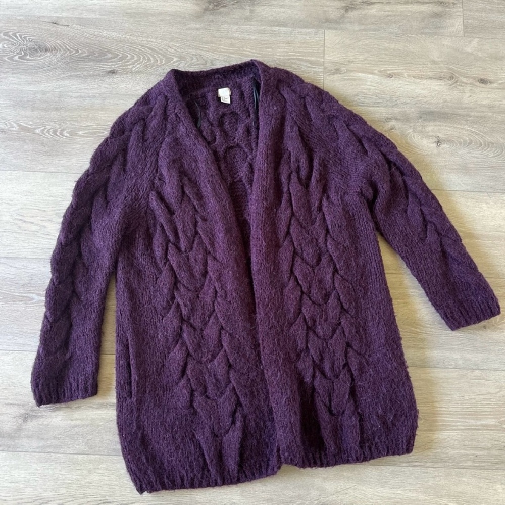 ISO H&M Deep Purple/Burgundy Cable Knit Cardigan - Picture 2 of 11